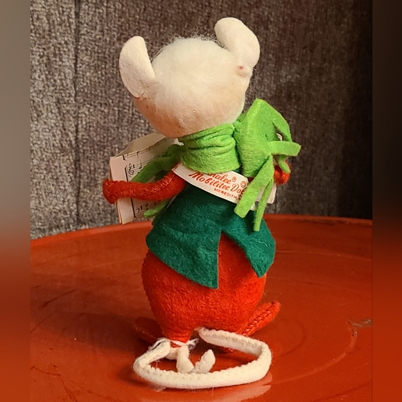 Vintage Annalee 7" Mouse Christmas Carol Mobilitee Doll - Picture 2 of 8